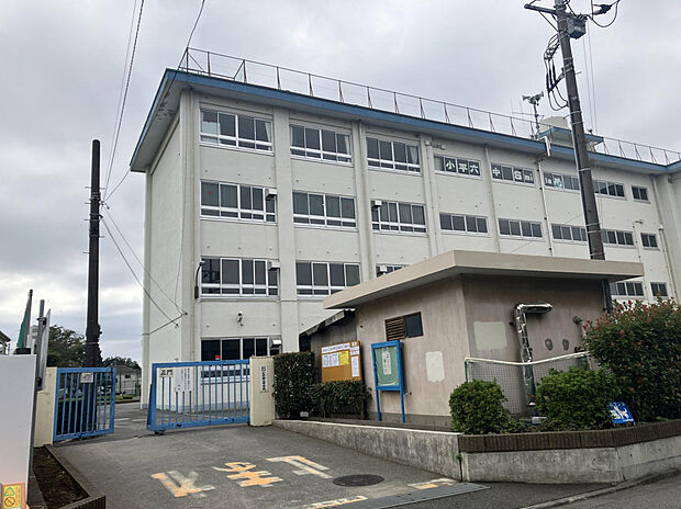 市立第六中学校（約1,900m）