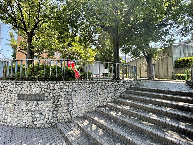 表山公園(約190m)