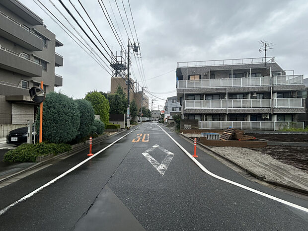 【接道状況】南側約7.3mの公道になります。　