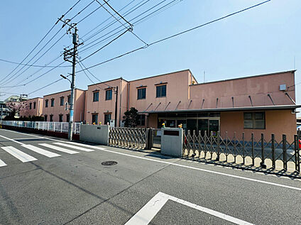 サミットストア石神井台店 426m