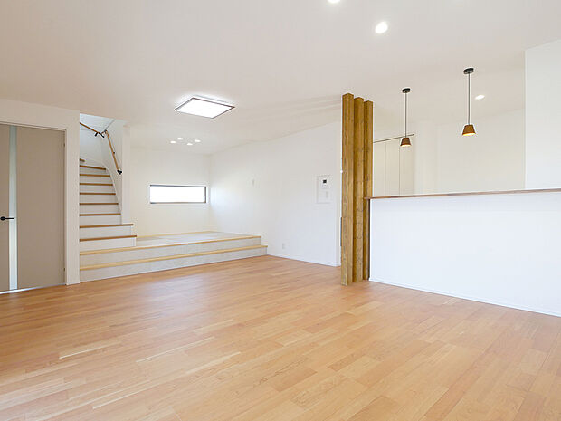 【ブロードヴィレッジ7加古川町友沢】クリエイト施工例。見学可能な建売モデルございます!はじめての見学予約でアマゾンギフトカード3000円分プレゼント!ご利用ください!TEL:0120-31-8848