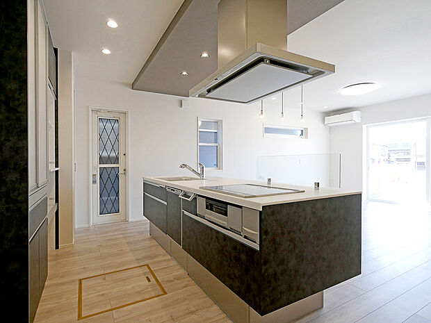 【【BV9梅井】クリエイト施工例】見学可能な建売モデルございます!はじめての見学予約でアマゾンギフトカード3000円分プレゼント!ご利用ください!TEL:0120-31-8848