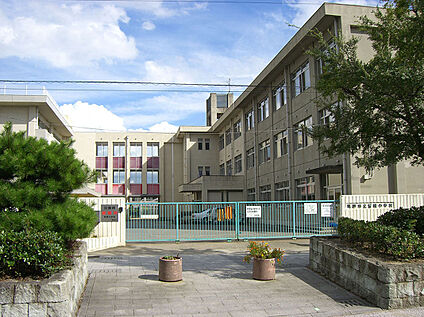 曽根小学校 900ｍ～940ｍ(徒歩11～12分)