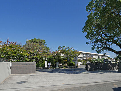 加古川中学校 1000ｍ(徒歩約13分)