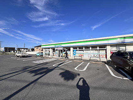 ファミリーマート船橋古和釜店 160m