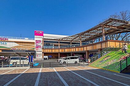 イオンスタイル入曽駅前 1370m