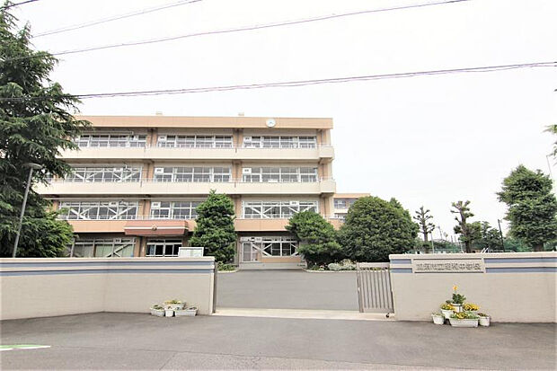 昭和中学校（約1,900m）