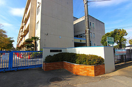 青毛小学校 1300m