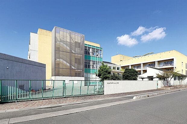 越谷市立城ノ上小学校(現地より徒歩11分)