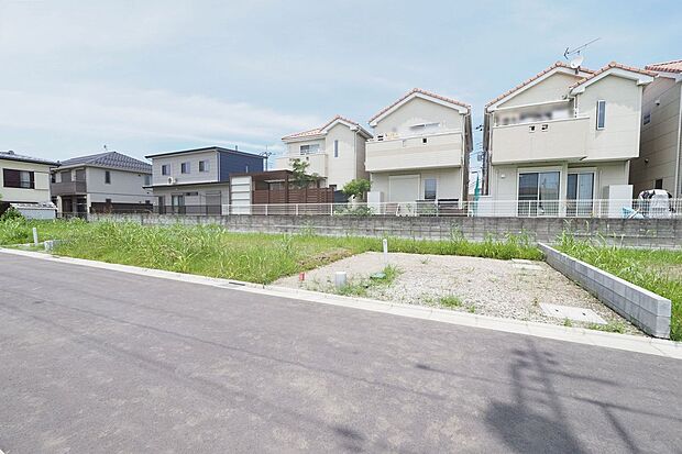 ２号区　南側4.5ｍ新設道路に面した陽当たりより立地。