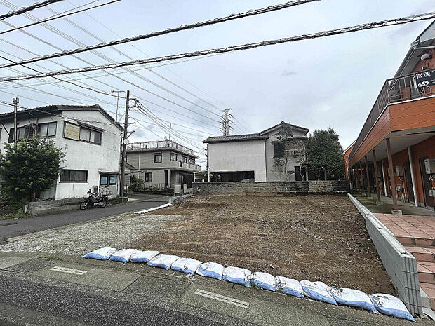 北東角地の立地に新築戸建て誕生致します!4LDKの2階建てです。資料請求等お気軽にお問い合わせください♪