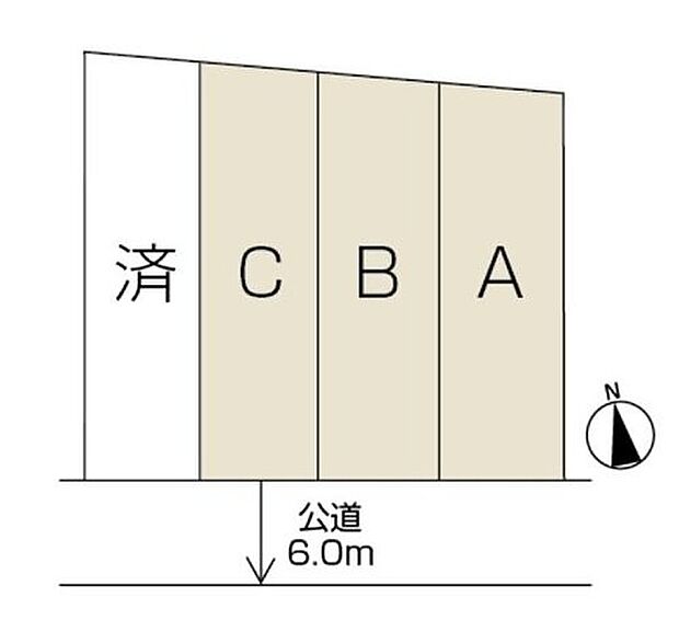 全4棟の新築分譲住宅。南面道路・南向きにつき、陽当たりの良さが魅力です。さらに全棟ゆとりの3台駐車が可能で、ご家族それぞれのお車の所有や来客時にも便利な住まいです。