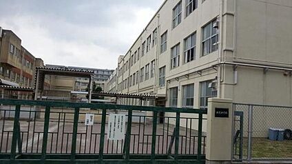 名古屋市立北陵中学校 1047m(徒歩14分)