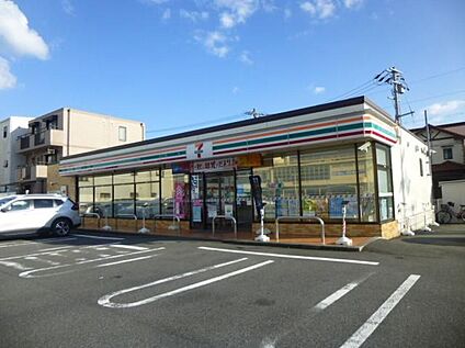 セブンイレブン名古屋金田町店 548m(徒歩7分)