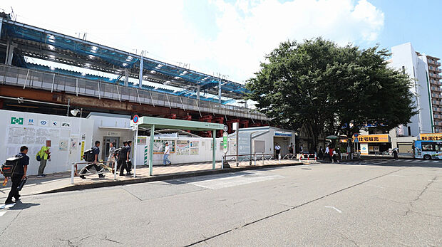 西武新宿線、西武国分寺線「東村山」駅（約1,600m）