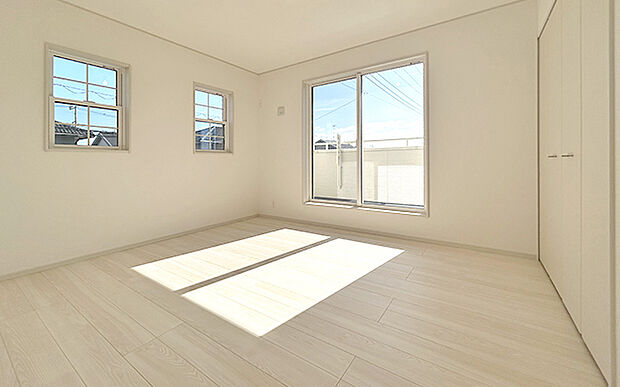 現地写真：主寝室（1号棟）