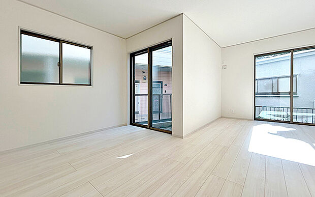 現地写真：LDK（3号棟）