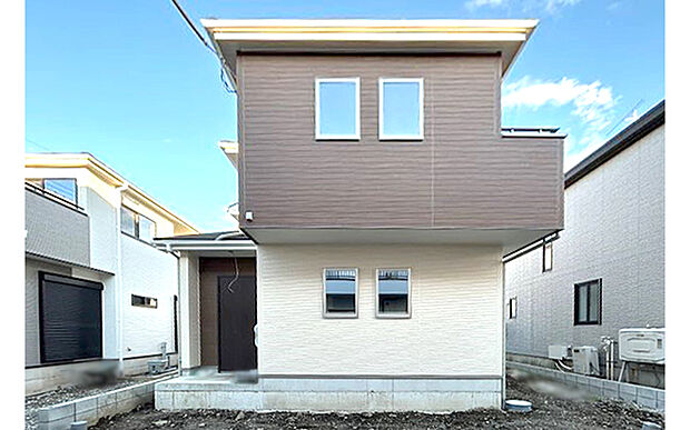 現地写真:外構工事中(2号棟)