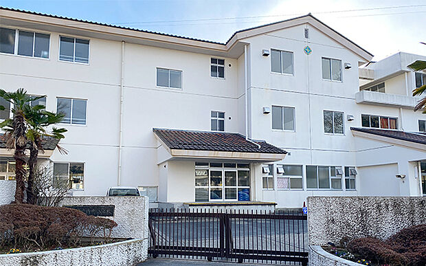 市立内町小学校（約410m）