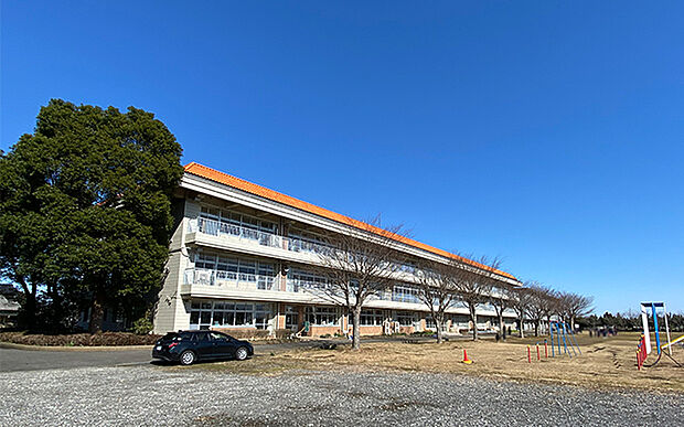 町立布鎌小学校（約2,360m）