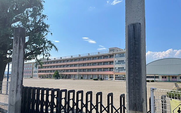 大宮北小学校(約1,530m)