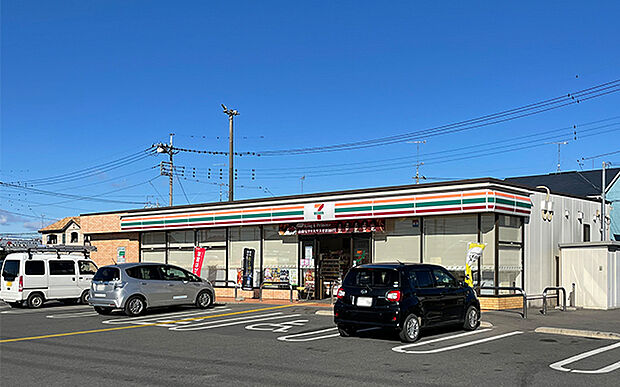 セブンイレブン（約160m）