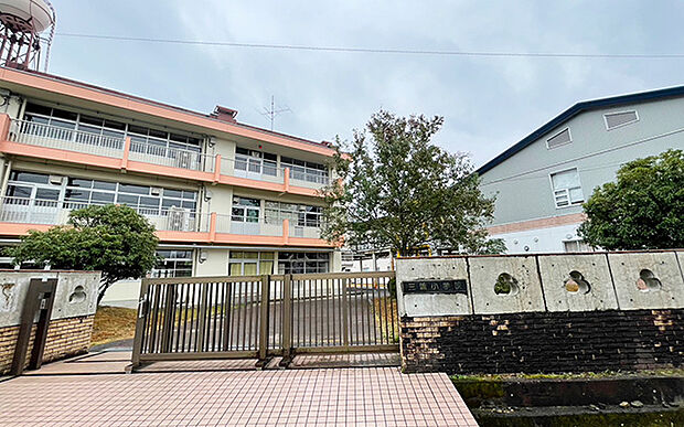 三輪小学校(約2,830m)