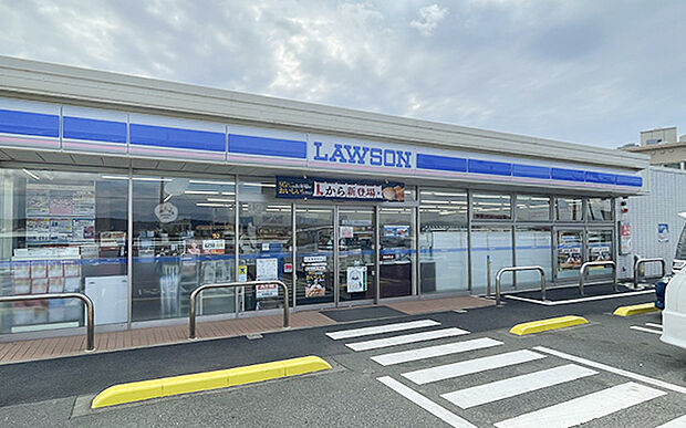 ローソン 鈴鹿高岡南店（約650m）