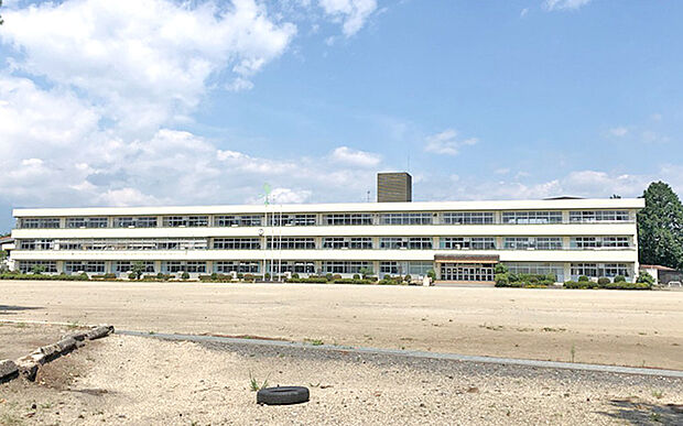 市立今市中学校（約2,200m）