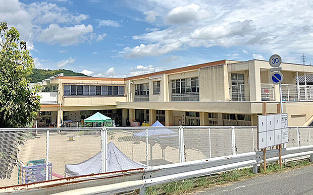 高西保育所(約1,000m)