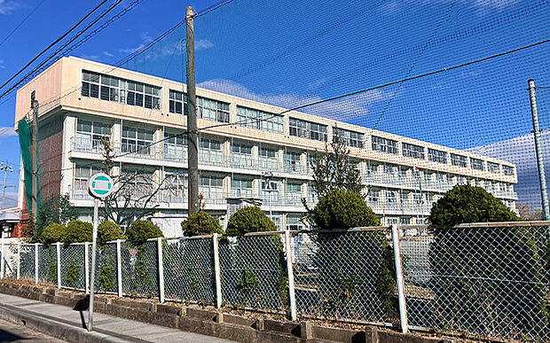 北名古屋市立師勝東小学校（約420m）