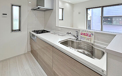 現地写真：キッチン（2号棟）