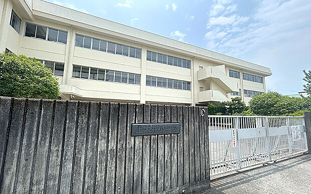 町立上大井小学校（約810m）