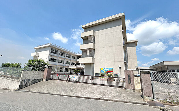 市立幕山小学校(約390m)