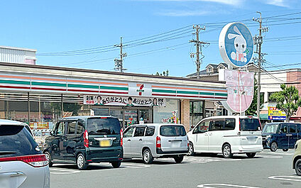 セブンイレブン 豊橋中岩田２丁目店 300m