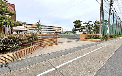 一宮市立小信中島小学校 180m
