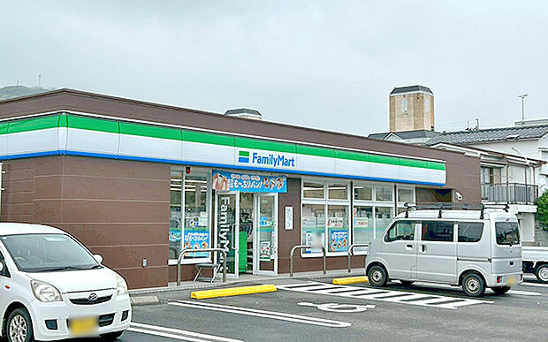 ファミリーマート 串木野西塩田店(約180m)