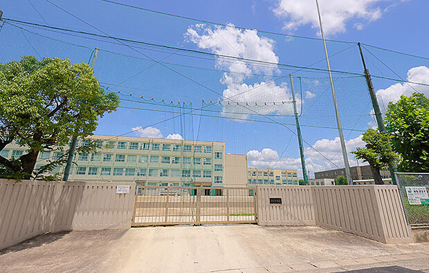 名古屋市立神沢中学校（約910m）