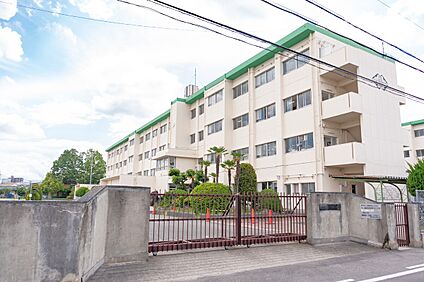 春日井市立柏原小学校 650m(徒歩9分)