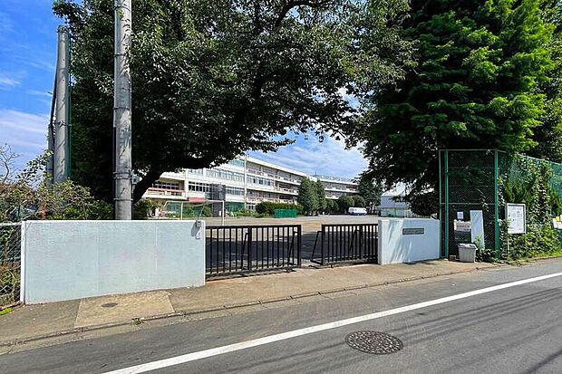 南中学校（現地より徒歩15分）