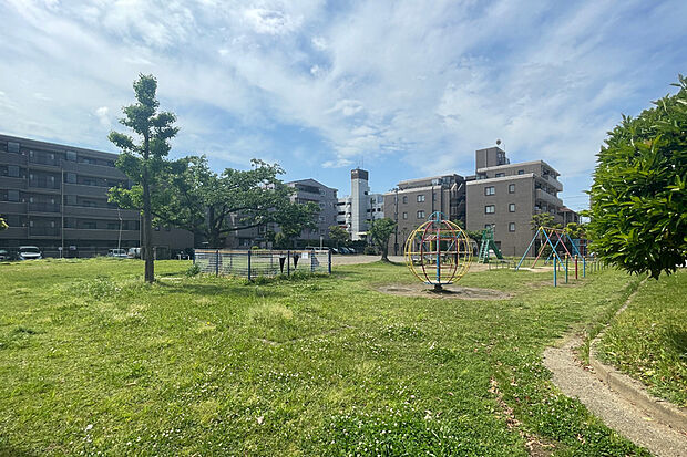 押切公園(現地より徒歩1分)