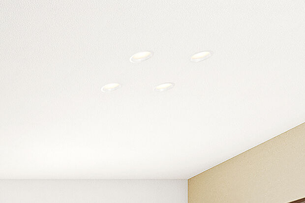 【【よくばりダウンライト】】リビングには調光・調色ができるダウンライトを採用しました。移り変わる時間や暮らしに合わせて、心地よく過ごせる空間を演出できます。※調光器はリビングの一部に採用。