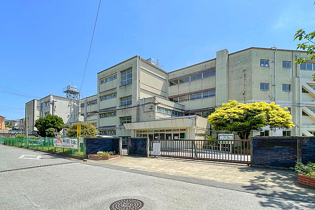 八ケ崎小学校/徒歩5分