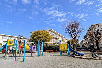 都営田無本町七丁目アパート公園(パンダ公園)（現地より徒歩9 約670m