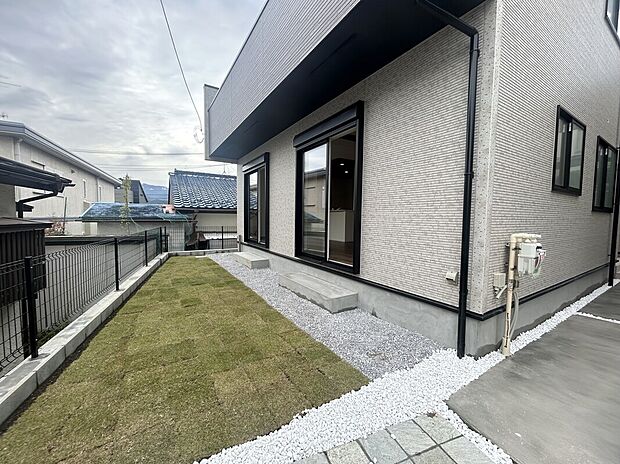 南向きバルコニーで日当たり抜群◎