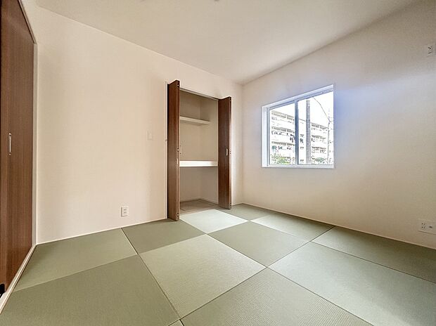 【和室】LDKと一体になっており、ご両親などご来客があった際にも広々ご使用いただけます◎