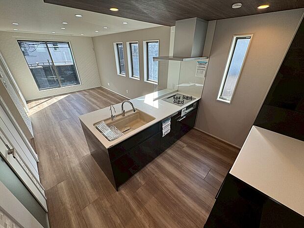 【リビング】１４帖のリビング。