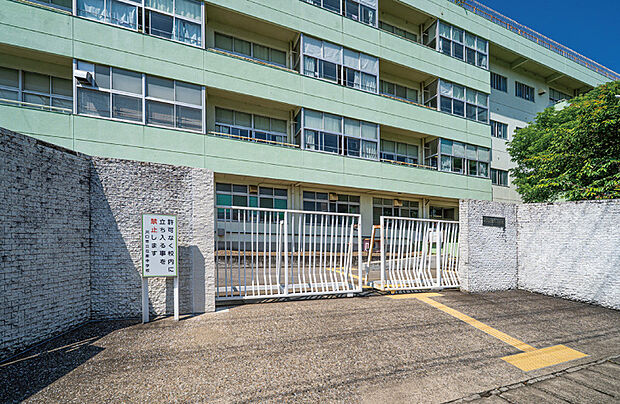 【在家中学校】（現地より徒歩14分）