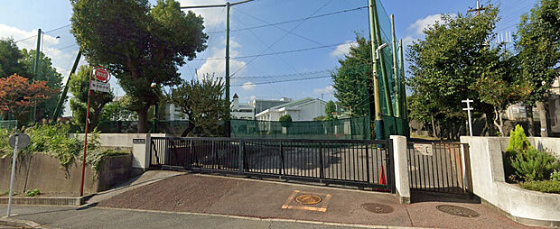 小田小学校（約452m）