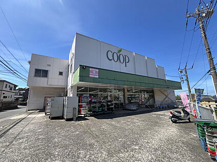 ユーコープ杉田店 73m